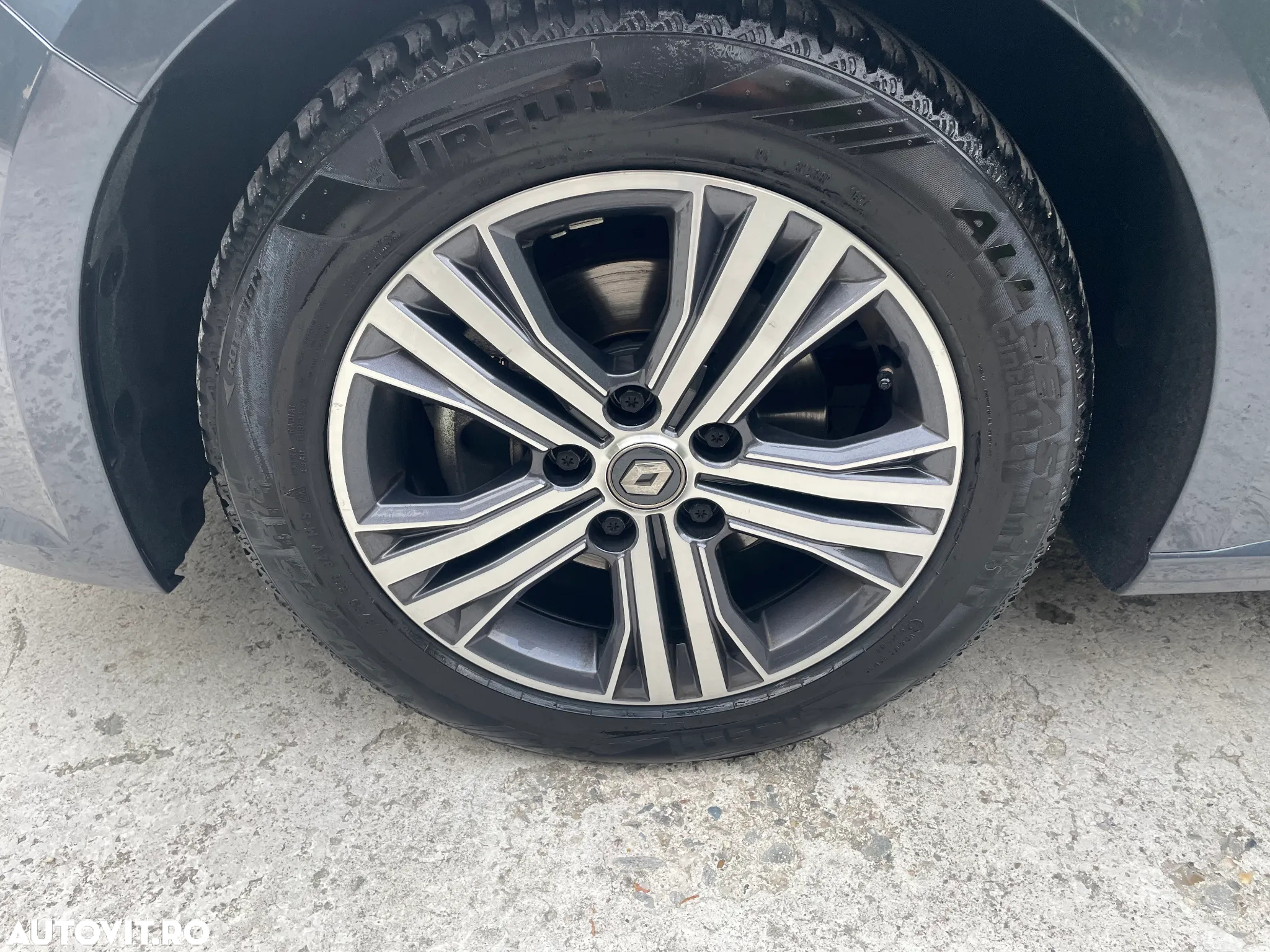 Renault Megane BLUE dCi 115 EDC INTENS - 8