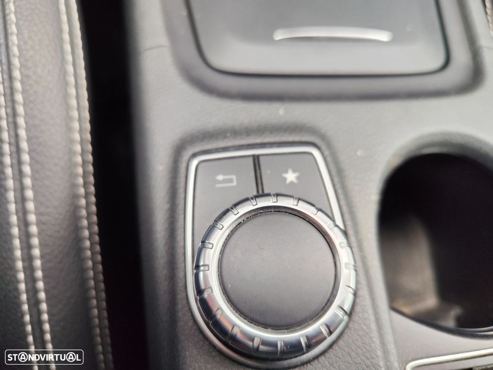 Mercedes-Benz GLA 220 d Style - 25