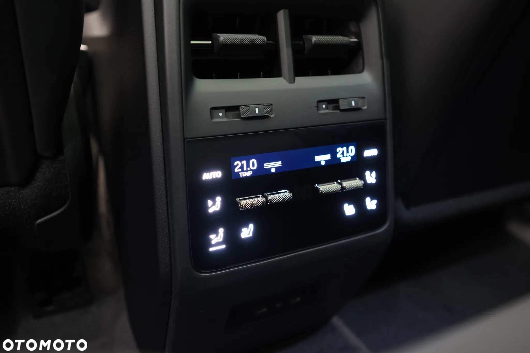 Porsche Macan Turbo 100kWh - 29