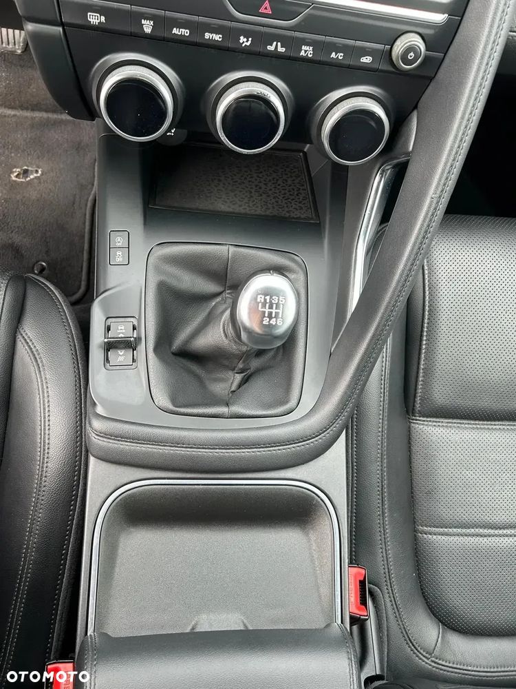 Jaguar E-Pace 2.0 i4D FWD S - 18