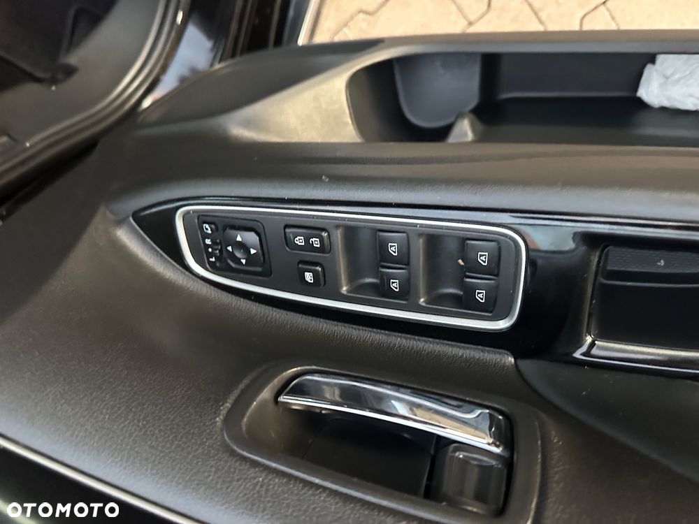 Mitsubishi Outlander - 9