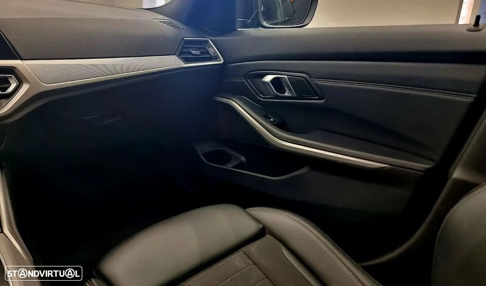BMW 320 - 8
