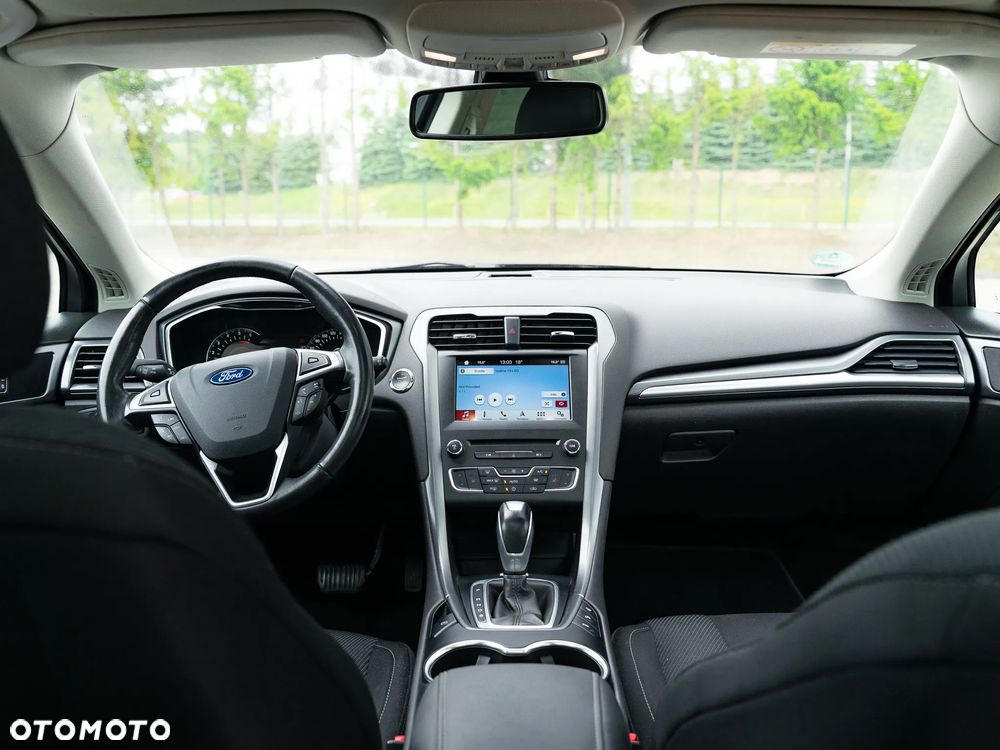 Ford Mondeo 2.0 TDCi Titanium PowerShift - 4
