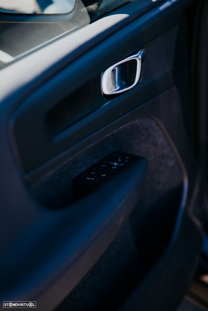 Volvo C40 Recharge Twin Motor Plus - 25