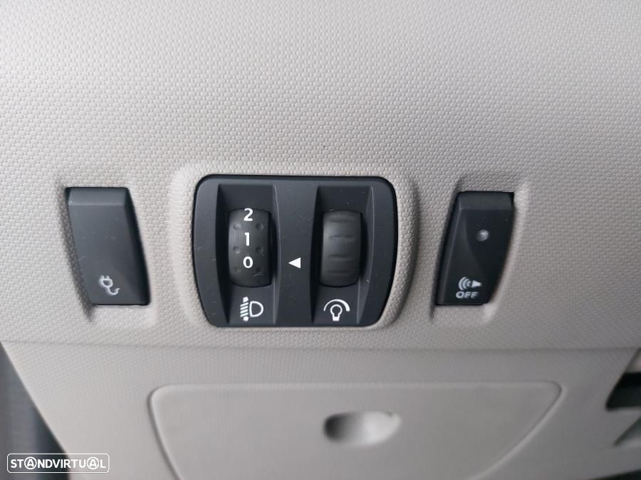 Renault Zoe (c/ Bateria) Life 40 Q90 - 16