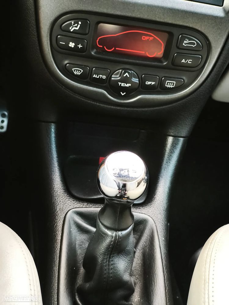 Peugeot 206 CC 1.6 HDi - 12