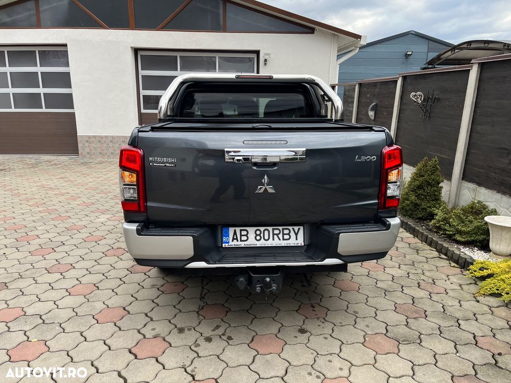 Mitsubishi L200 Pick Up 4x4 S&S Double Cab Select - 17
