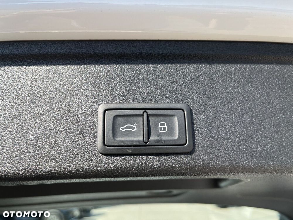 Audi A4 Avant 35 TFSI mHEV Advanced S tronic - 19