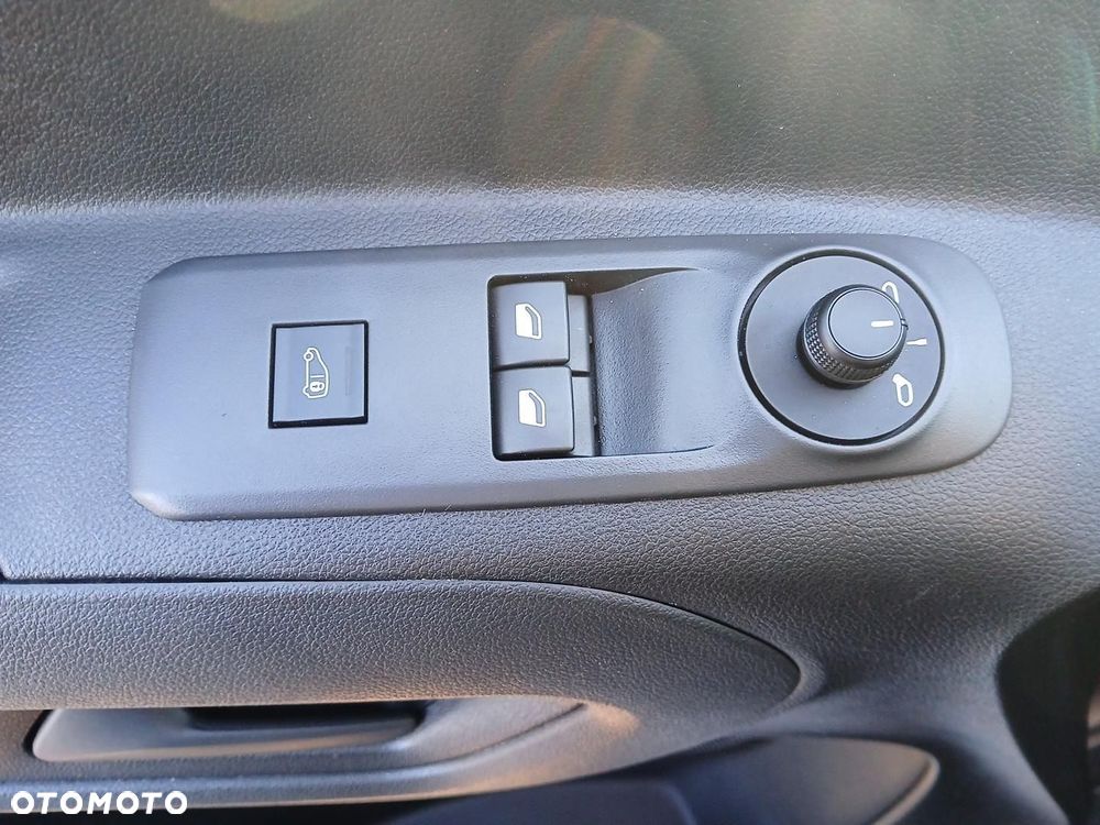 Toyota PROACE CITY - 37