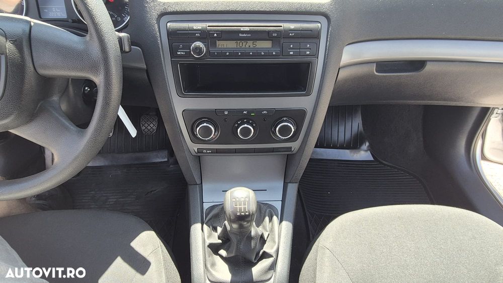 Skoda Octavia 1.4 TSI Ambiente Green tec - 13