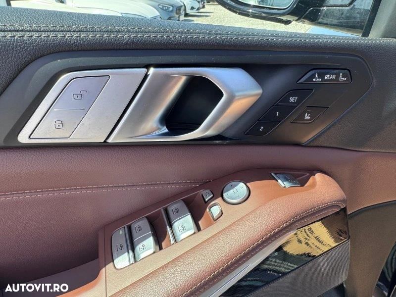 BMW X7 - 16