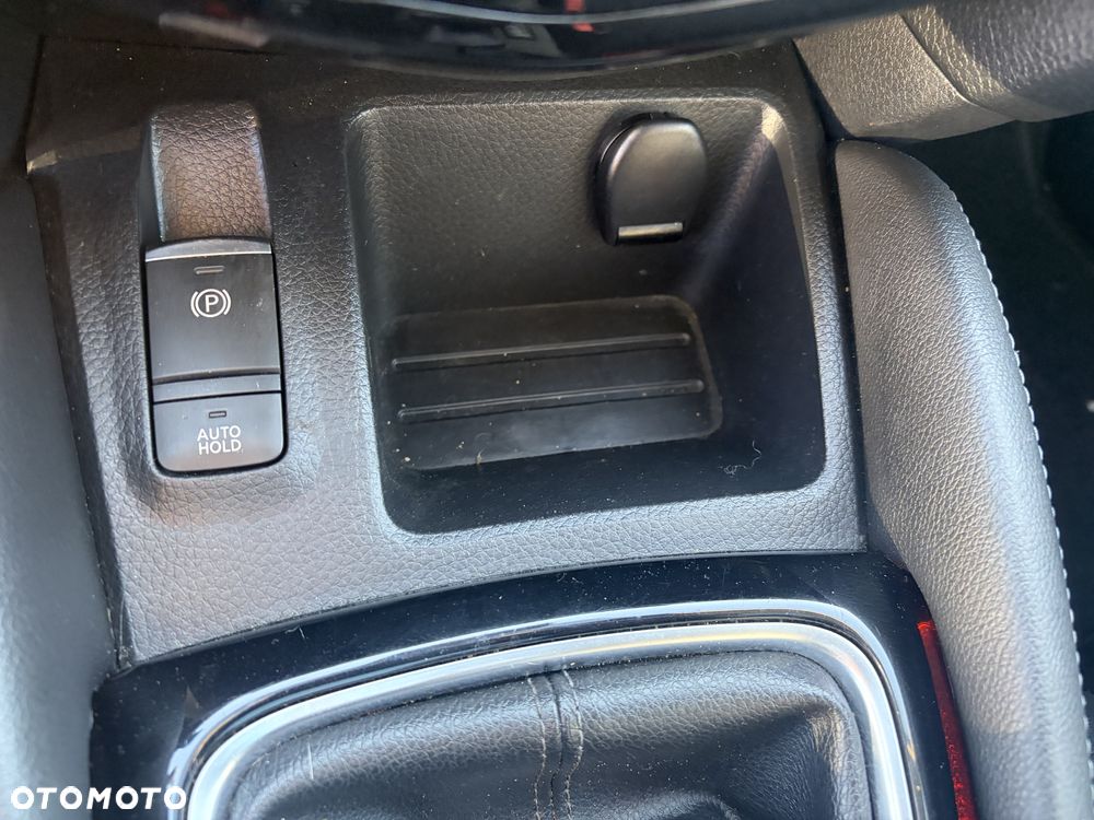 Nissan Qashqai - 16