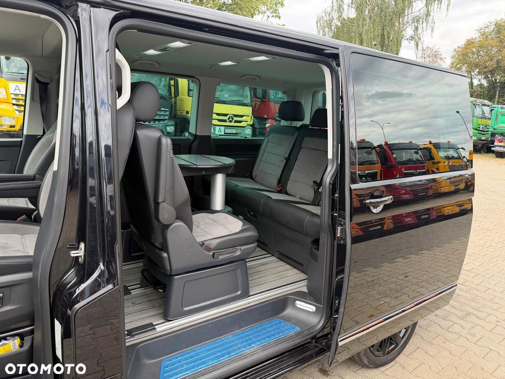 Volkswagen Multivan - 27