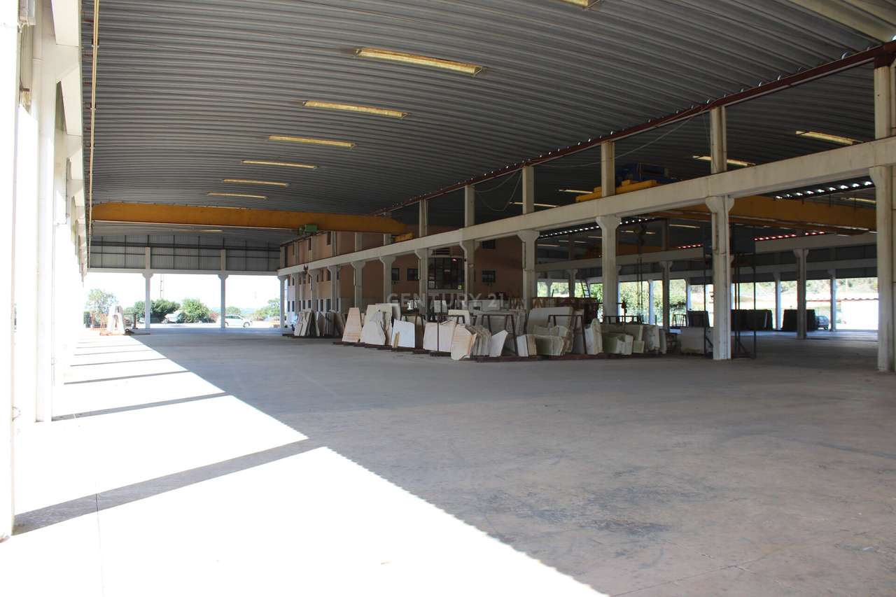 Armazém e Escritórios para Arrendamento na Morelena, Sintra - Grande imagem: 3/36