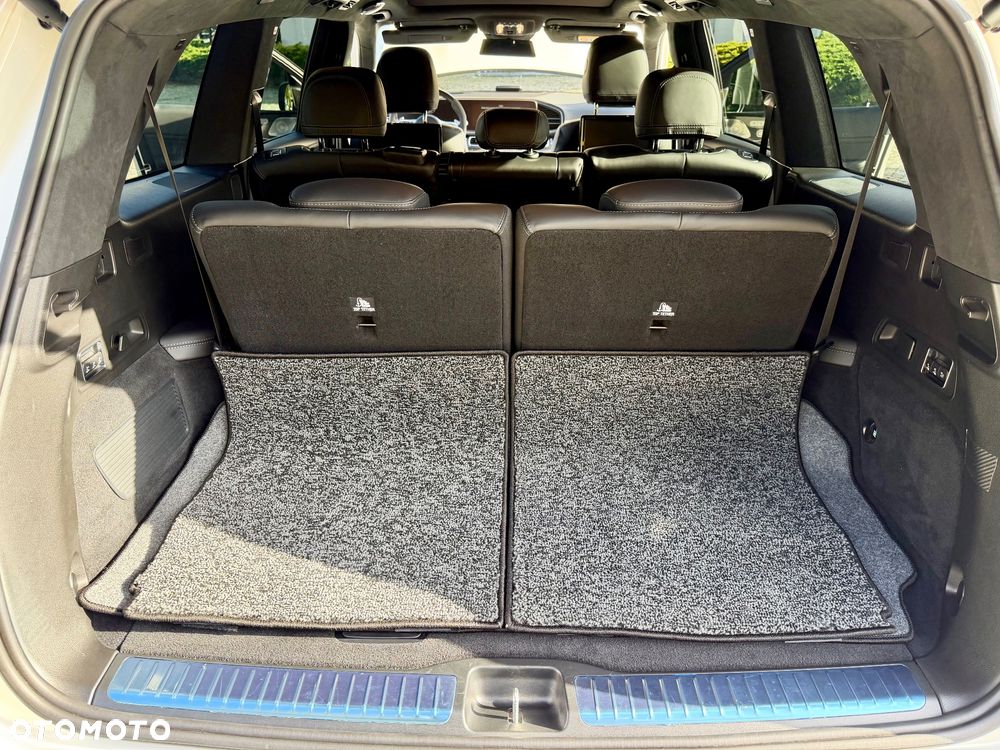 Mercedes-Benz GLS - 33