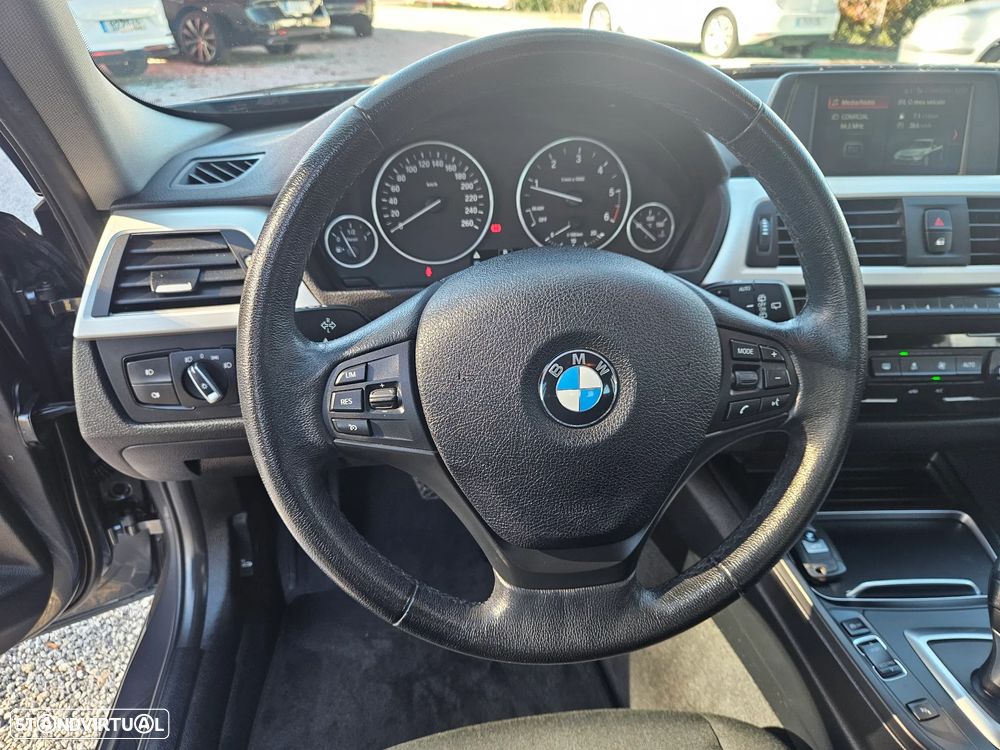 BMW 318 d Touring Advantage Auto - 12