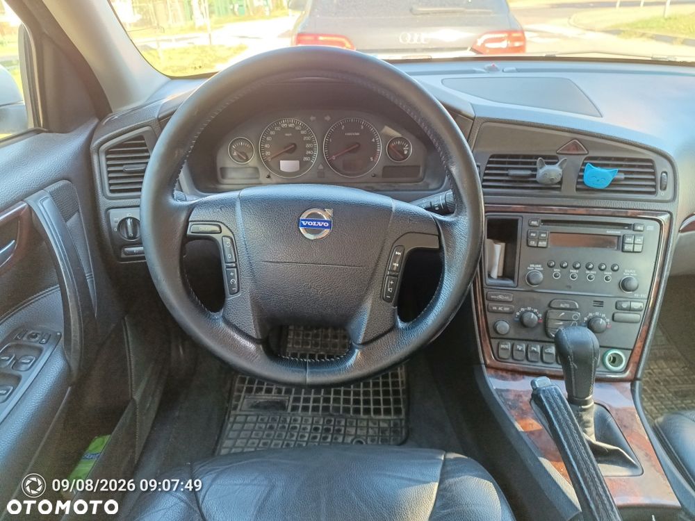 Volvo V70 2006 photo 2