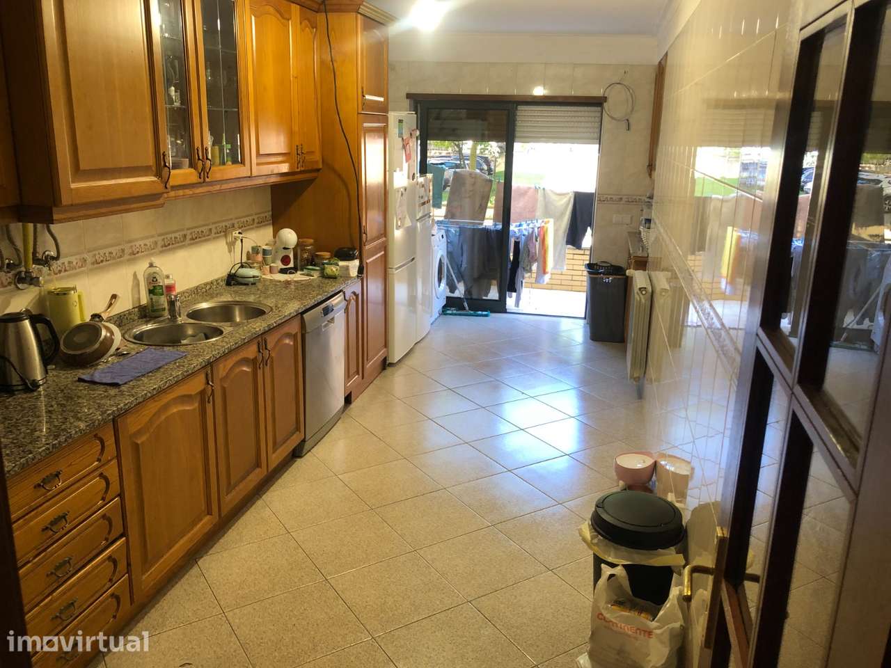 Apartamento T2 com varanda e garagem em Braga - Grande imagem: 2/10