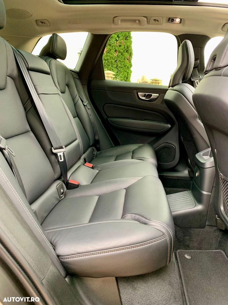 Volvo XC 60 Recharge T8 Twin Engine eAWD Inscription - 13