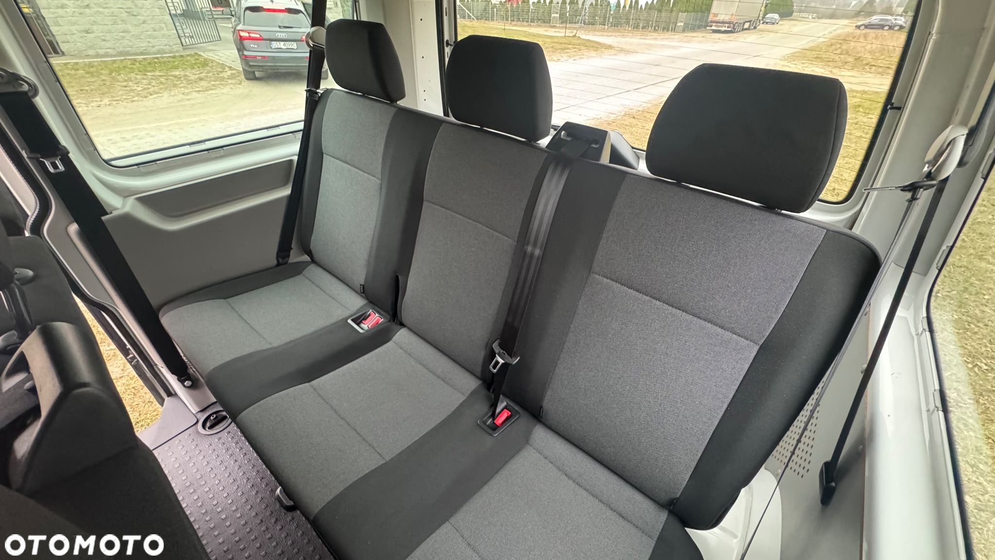 Volkswagen Transporter Caravelle BMT Edition - 24