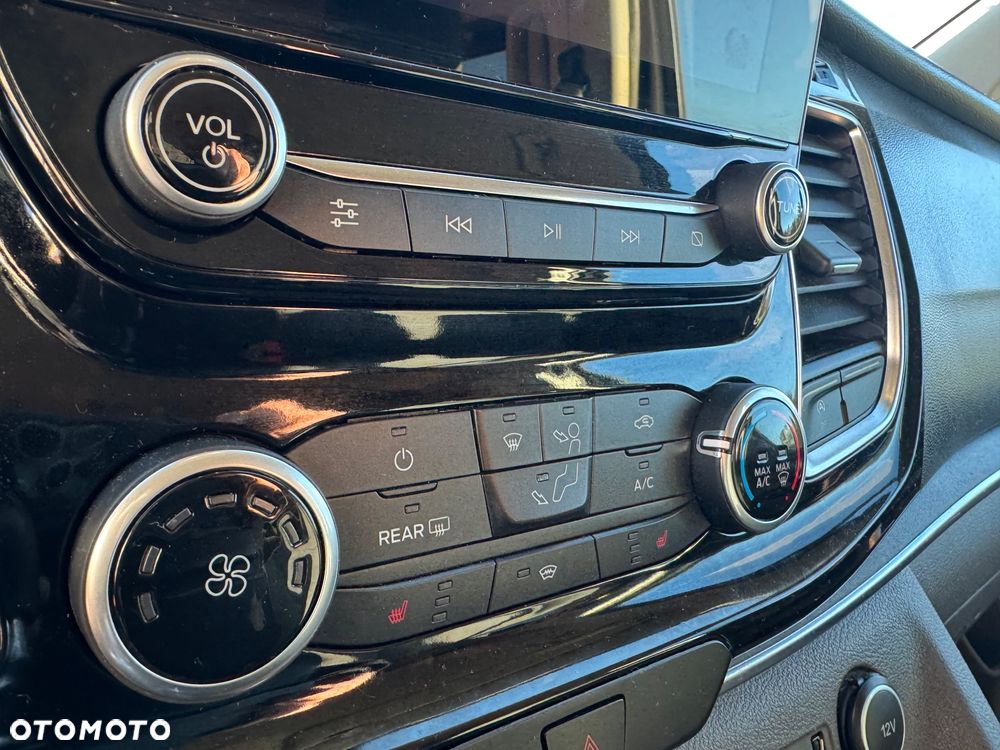 Ford Tourneo Custom 2.0 EcoBlue L2 Titanium - 19