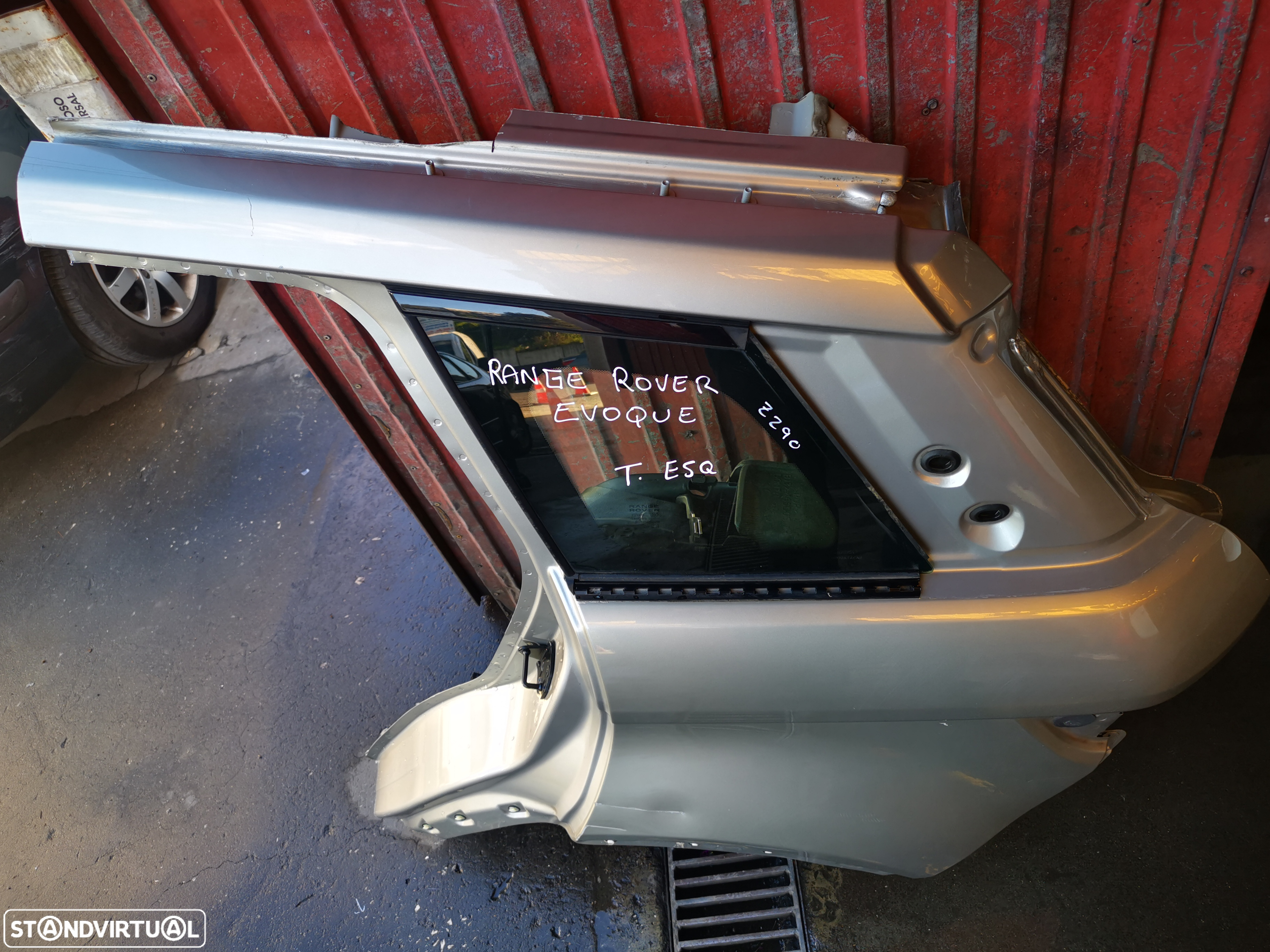 RANGE ROVER EVOQUE ILHARGA / PAINEL TRÁS ESQUERDO - Z290 - 2