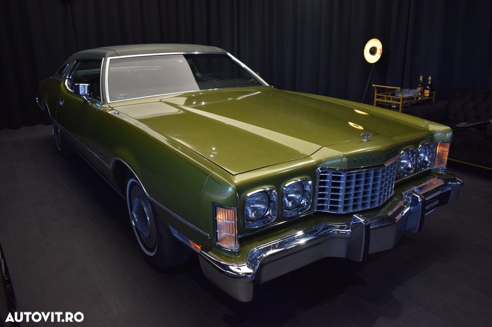 Ford Thunderbird - 2