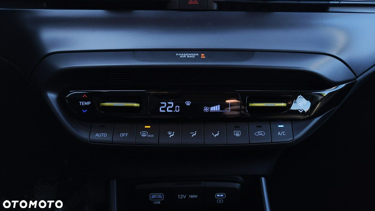 Hyundai i20 - 17