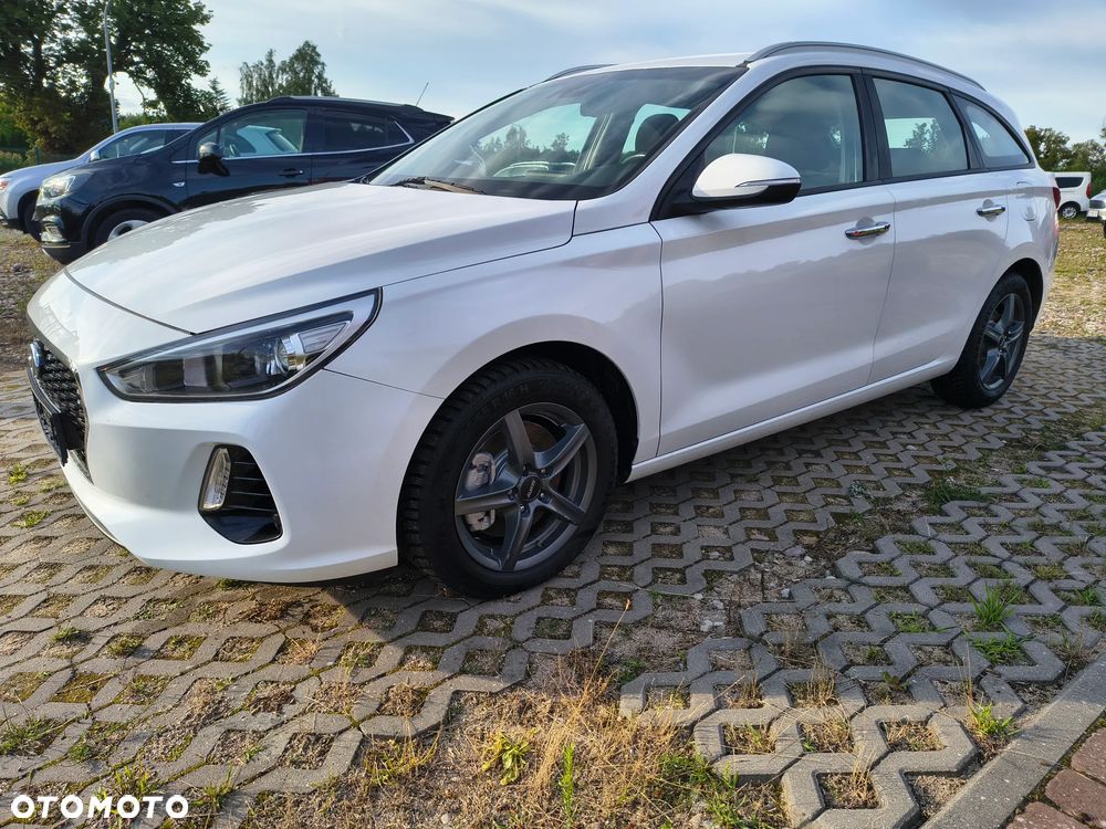 Hyundai i30 blue Kombi 1.6 CRDi Premium - 2