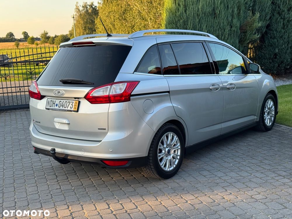 Ford Grand C-MAX - 10