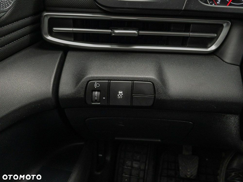 Hyundai Elantra - 16