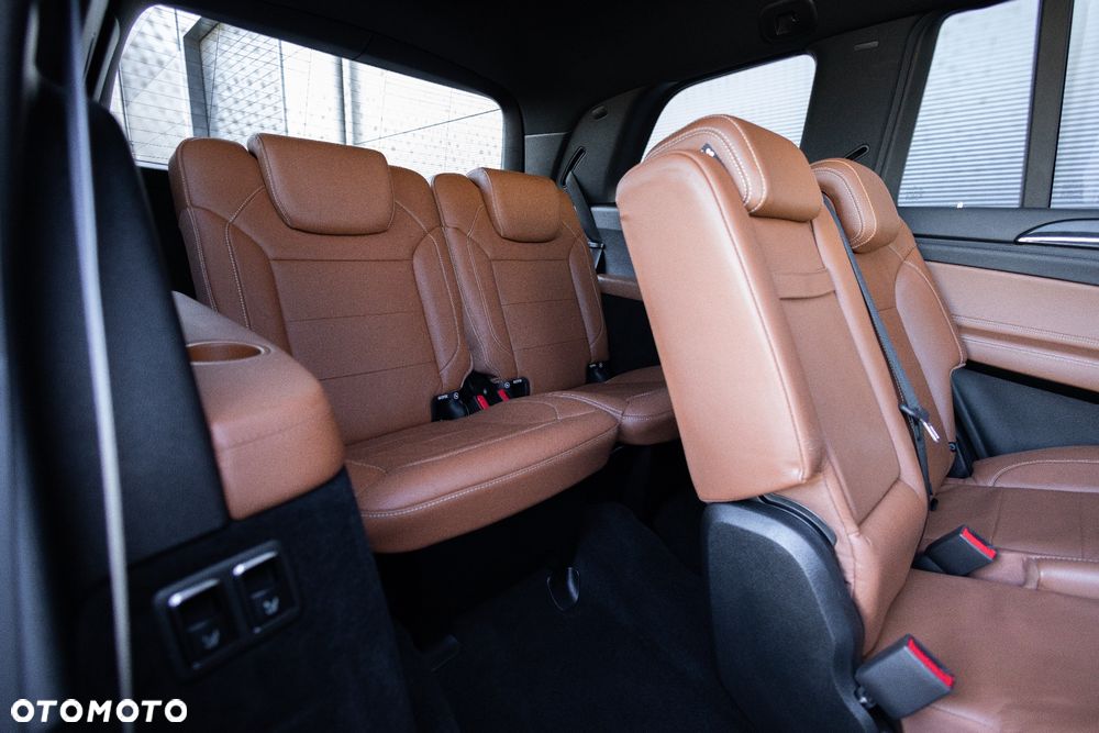 Mercedes-Benz GLS 350 d 4-Matic - 23