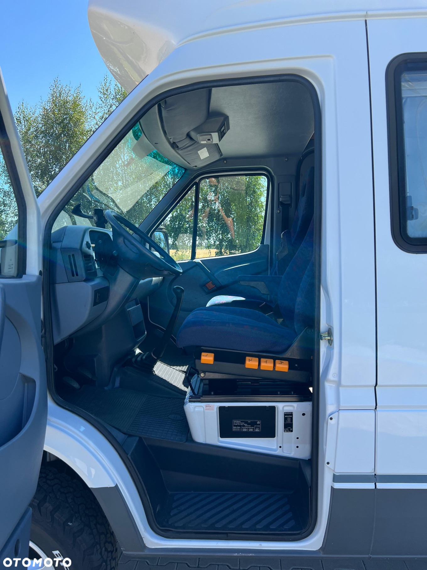 Mercedes-Benz sprinter 4x4 James Cook - 6