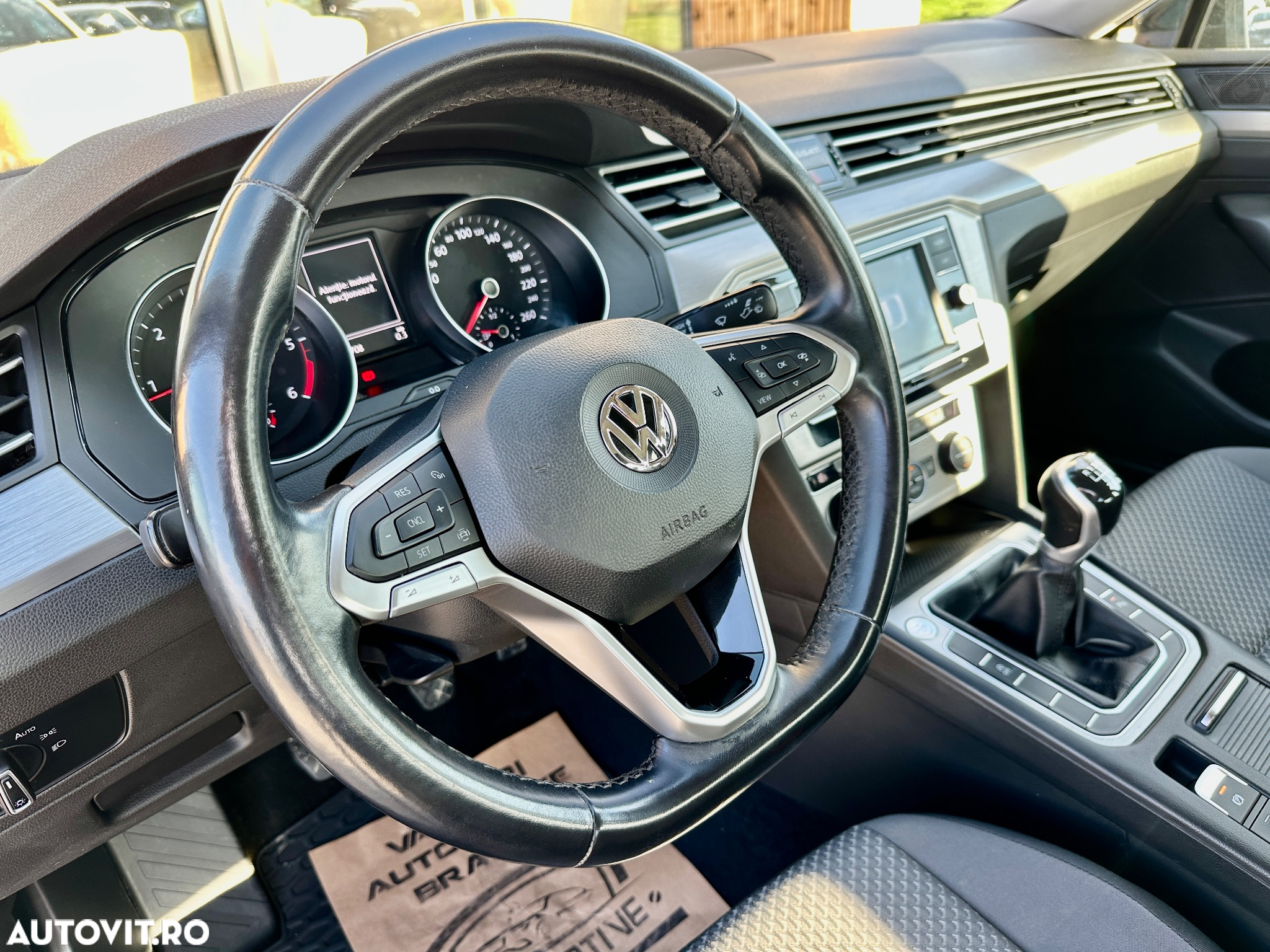 Volkswagen Passat 2.0 TDI Comfortline - 15