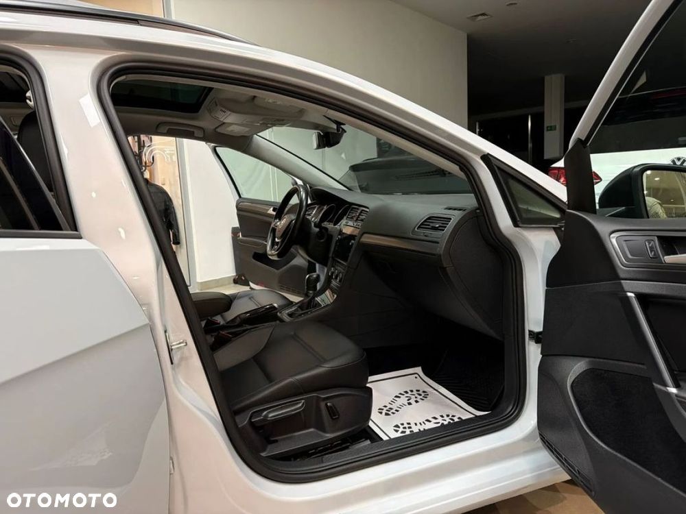 Volkswagen Golf 2.0 TSI OPF 4Motion DSG R-Line - 37