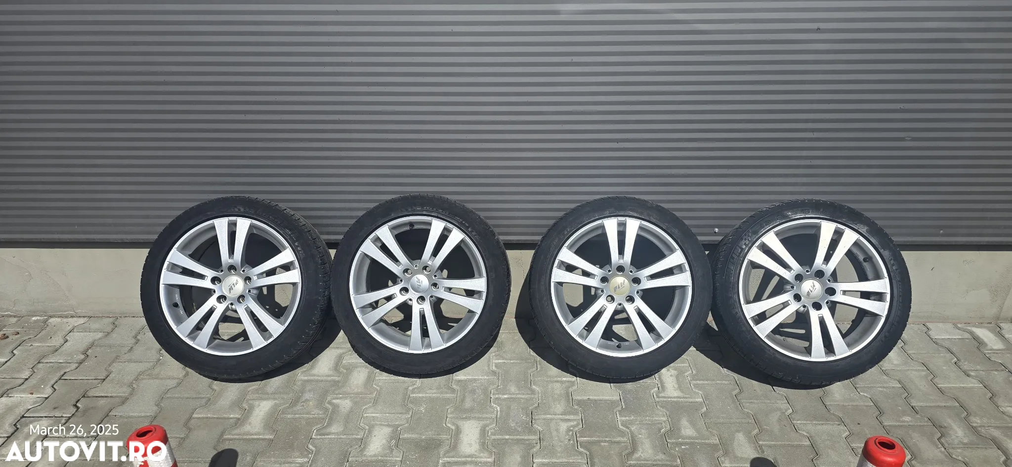 Volkswagen Golf 1.6 TDI DPF DSG BlueMotion Technology Trendline - 6
