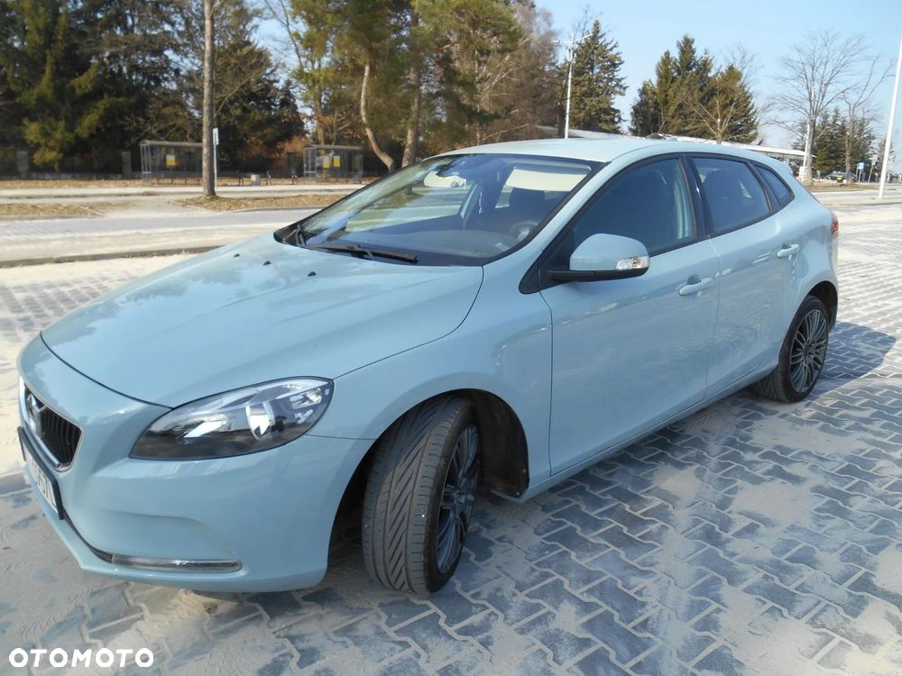 Volvo V40 D2 - 1