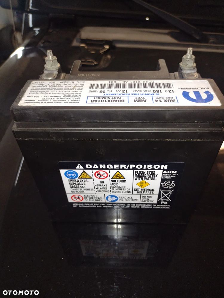 JEEP WRANGLER JL AKUMULATOR DODATKOWY 12V 12AH - 6