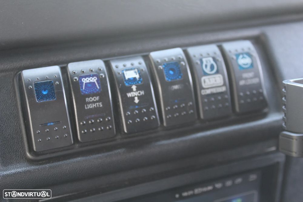 Land Rover Defender 90 2.5 TD5 Metal Top - 26