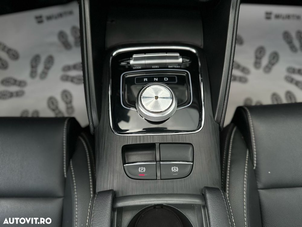 MG ZS EV Luxury - 13