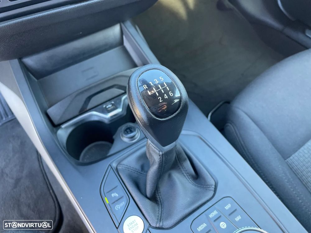 BMW 118 i Sport Line - 16