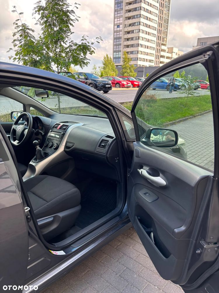 Toyota Auris 1.4 D-4D Premium - 9
