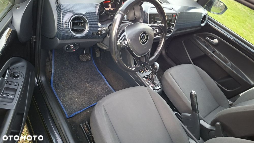 Volkswagen up! - 5