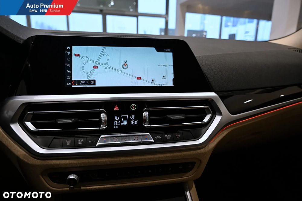 BMW Seria 3 320i - 13