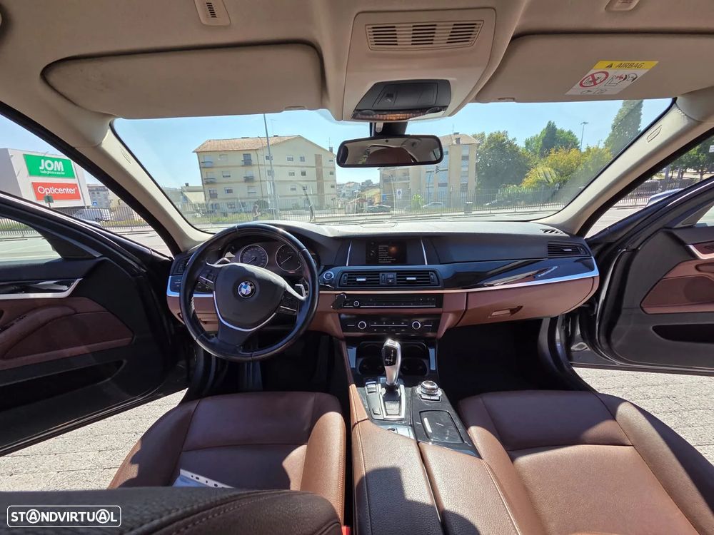 BMW 520 d Auto - 12