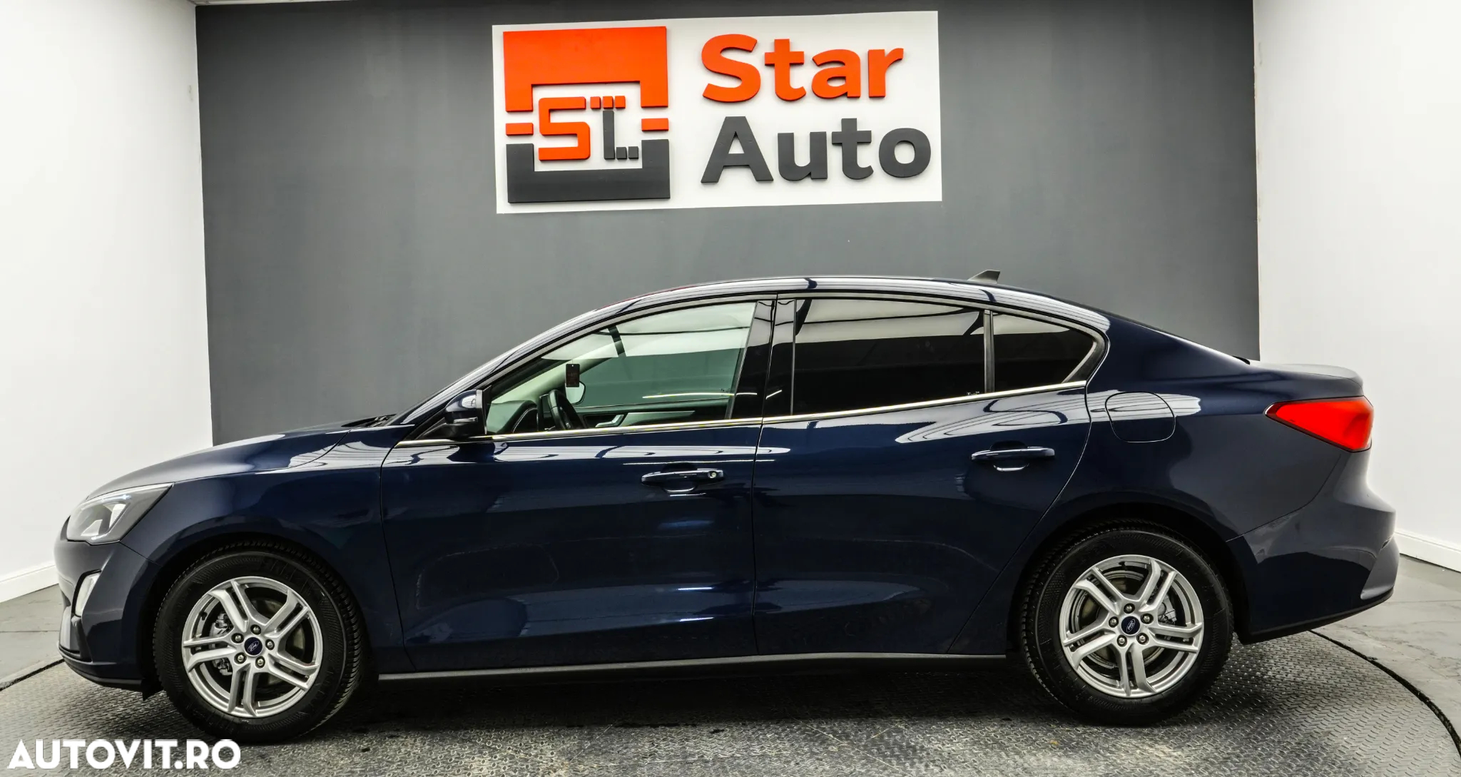 Ford Focus 1.0 EcoBoost Titanium Business - 10