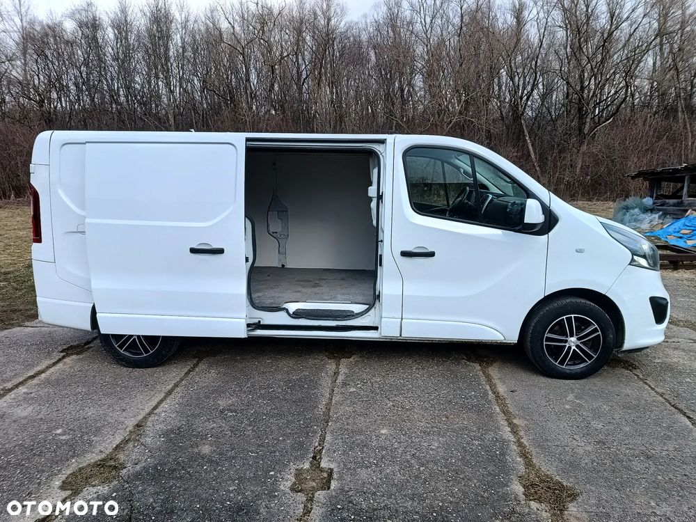 Opel Vivaro LONG L2H1 1.6 diesel 125kM 2019rok 155tyś.km EURO 6! AUTO W PEŁNI SPRAWNE, NIE WYMAGA WKŁADU FINANSOWEGO!!!SPROWADZONY ZE SZWECJI- ZAREJESTROWANY! - 15