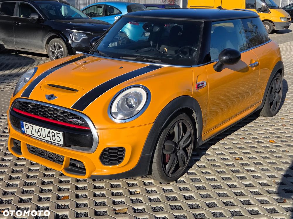 MINI John Cooper Works - 1