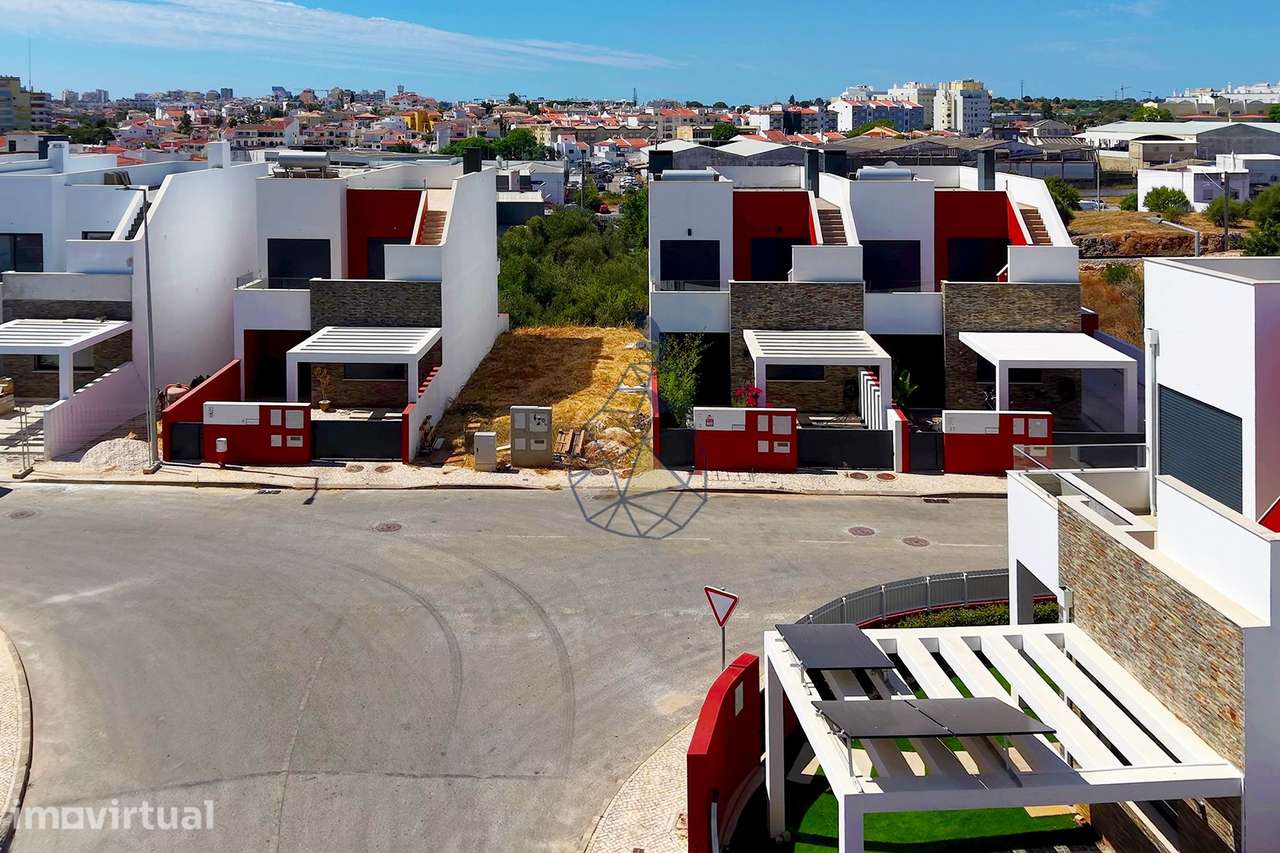 Terreno para construção de moradia perto de todas as proximidades em P - Grande imagem: 4/15