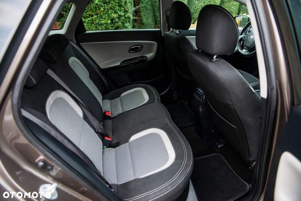Kia Ceed 1.6 GDI ISG Vision - 36